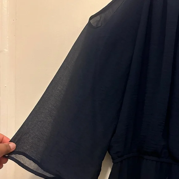 Emma & Michele Elegant dark blue Cold Shoulder Dress - Picture 5 of 8